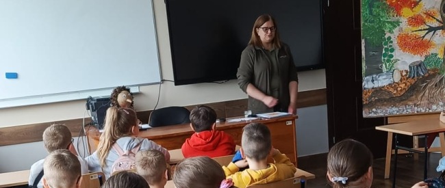 Zdjęcie do artykułu: Uczniowie ze Szkoły Podstawowej w Lesku z wizytą w Technikum Leśnym